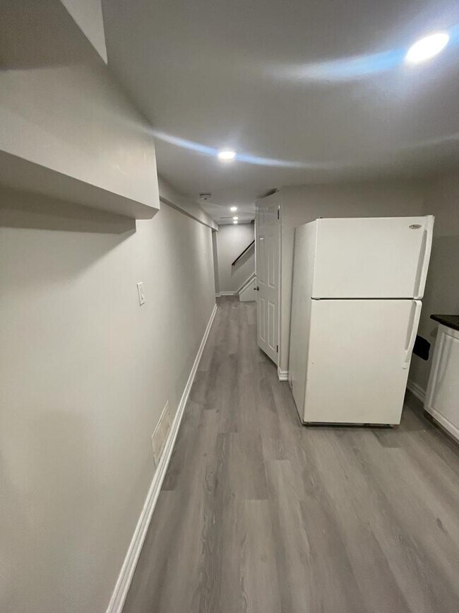 Photo - 64 St Dunstan Dr