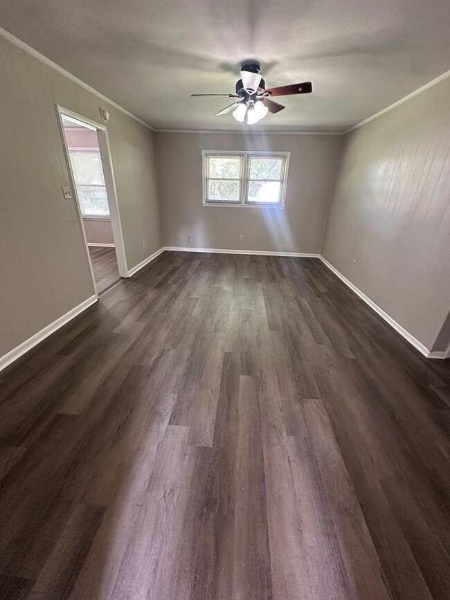 Photo - 706 Fremont Pl