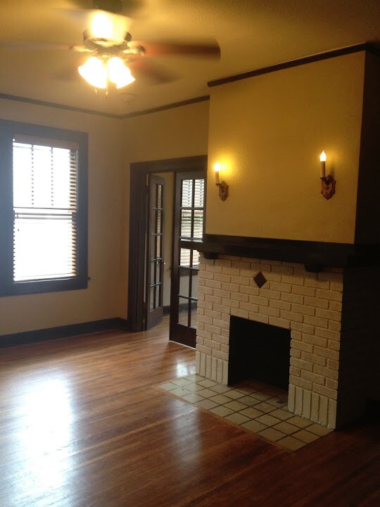 Photo - 616 E 7th St