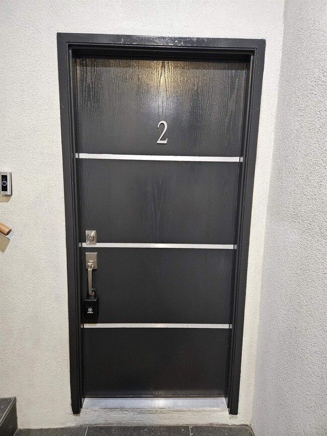 Photo - 2907 Clark Blvd Unidad 2