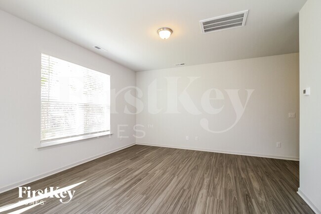 Photo - 6410 Beaver Pond Ct