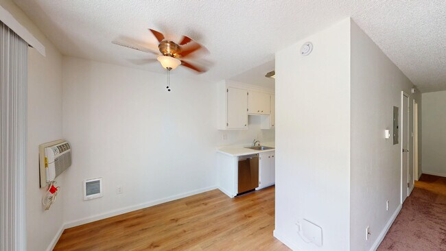 541 Alameda del Prado Unit 306