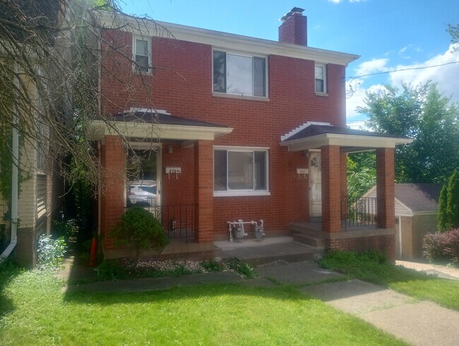 Photo - 509 Ogden Ave Townhome