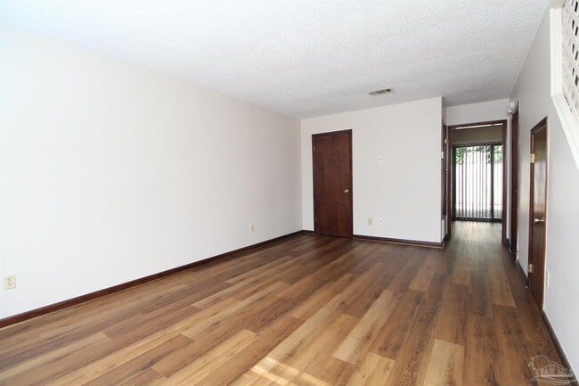 Photo - 1455 Acorn Ln