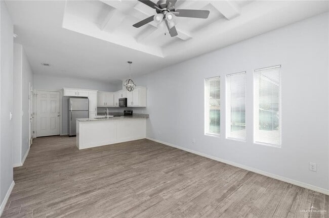 Photo - 308 S Retama Ln Unit 3