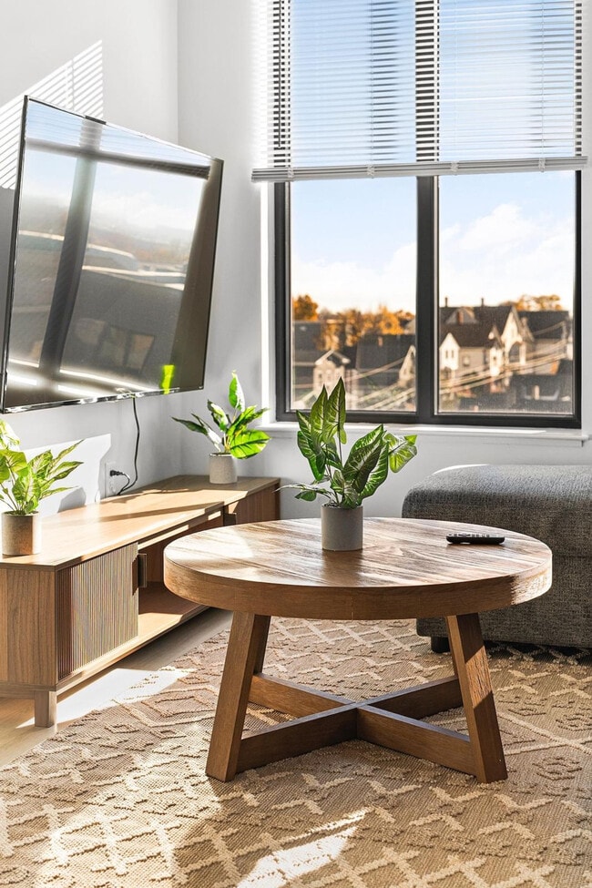 Photo - 600 Broadway Unidad ID1240317P