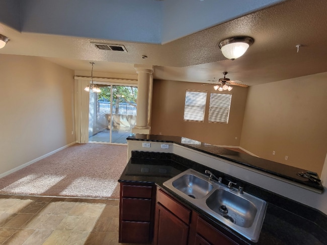 Photo - 1900 Danbrook Dr Unit 1011