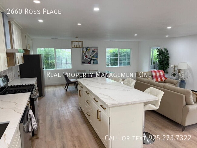 Photo - 2660 Ross Pl