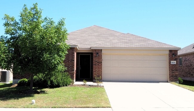 3 Bed 2 Bath in Providence Village - 3 Bed 2 Bath in Providence Village House