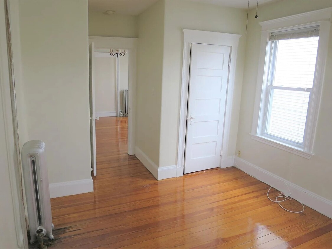 Photo - 96 Conwell Ave (Somerville, MA)