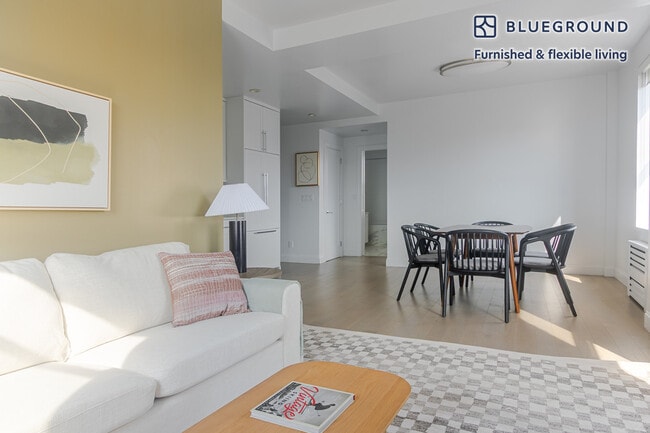 Photo - 915 W End Ave Unidad FL14-ID1869