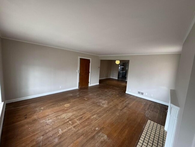 Building Photo - 18 N Huron Ave Unit C