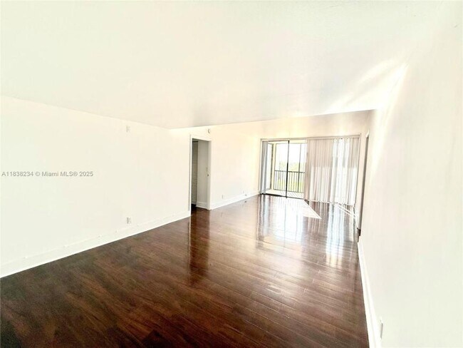 Photo - 2 bedroom in Aventura FL 33180