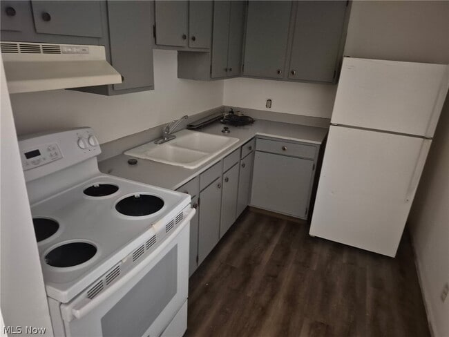 Photo - 1019 Maple Ave Unit C7