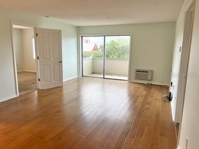 Photo - 406 W Azeele St Unit 402