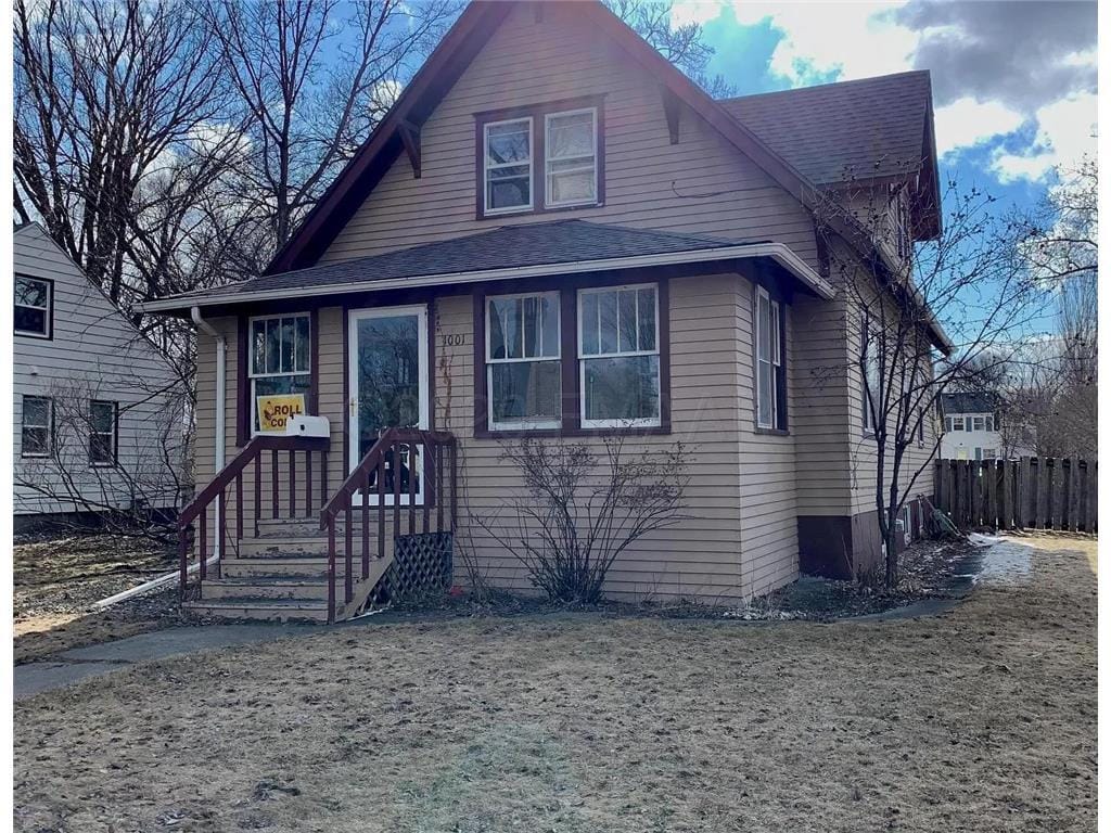 Photo - 1001 4th St S