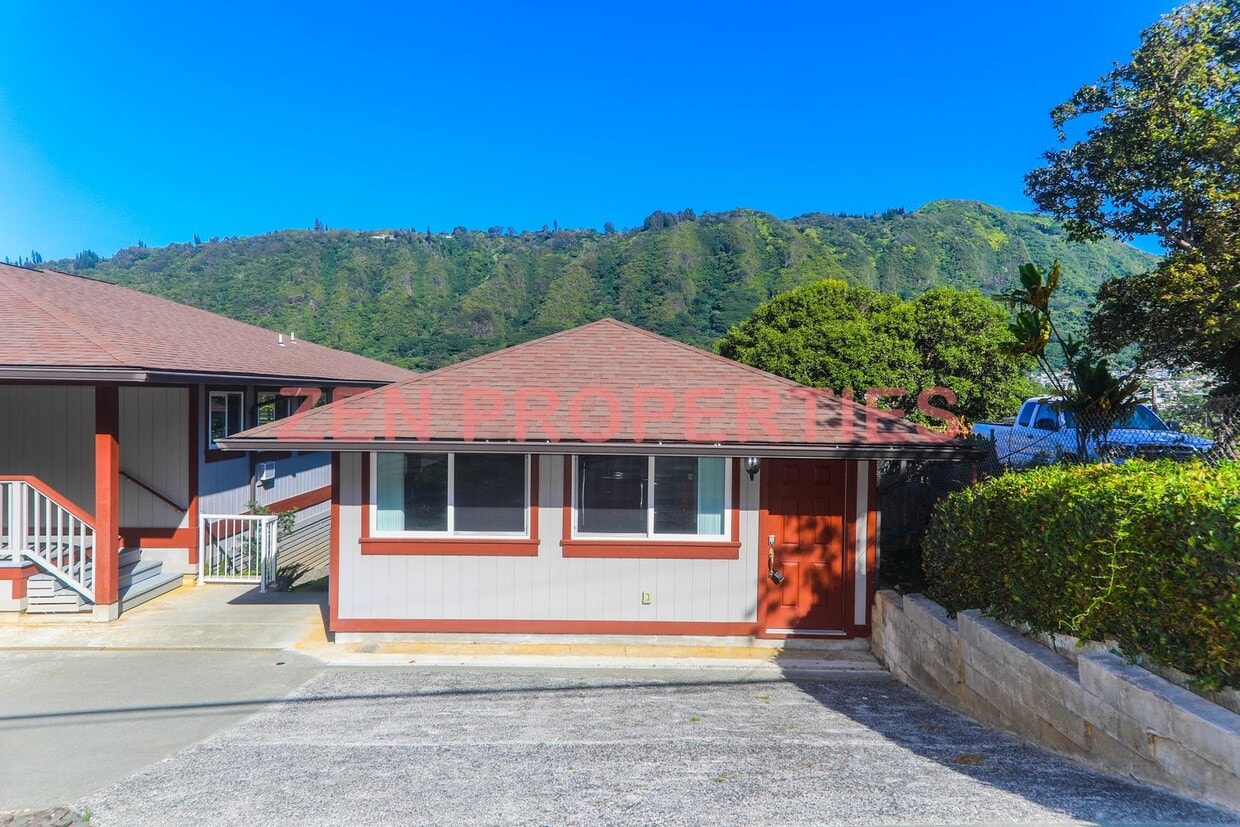Large Studio Unit for rent in Manoa - Large Studio Unit for rent in Manoa