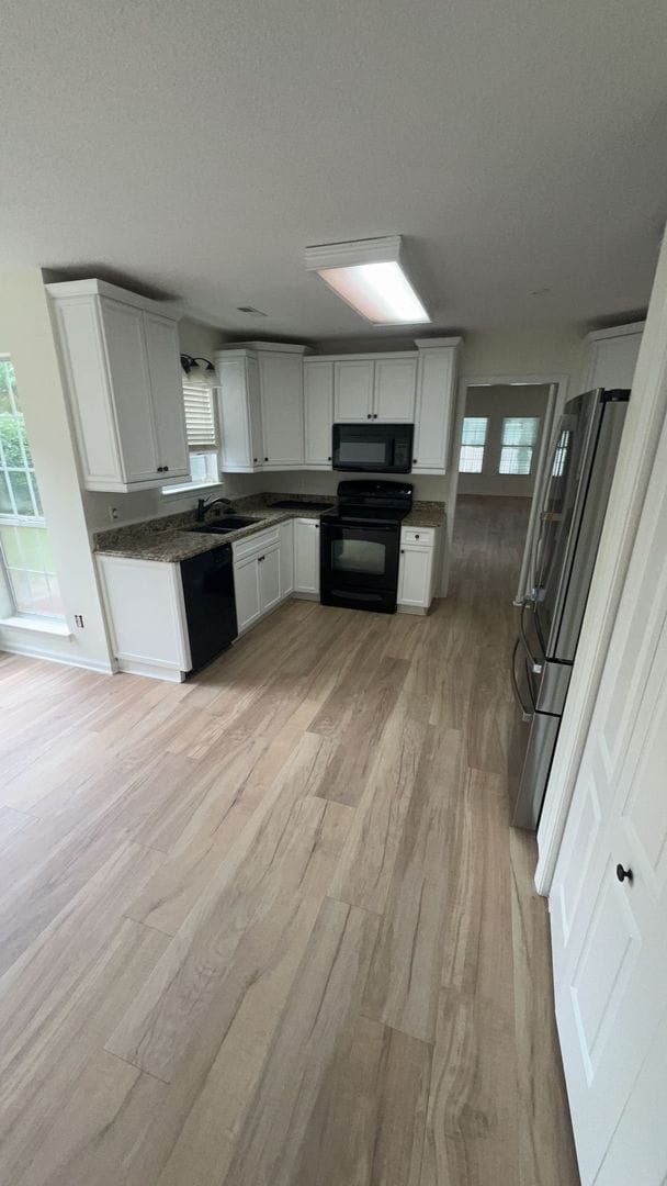 Photo - 1760 Parsons Way