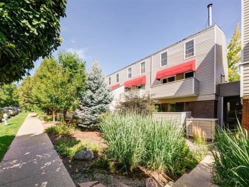 Building Photo - 1111 Maxwell Ave Unit 123