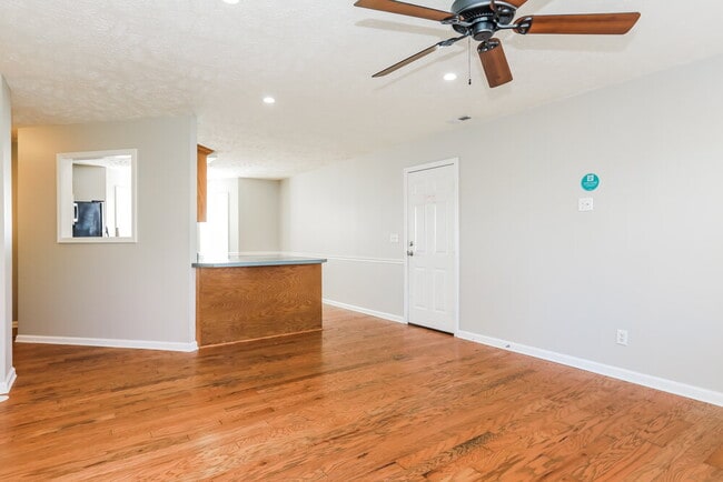 Photo - 10007 Nevada Ave