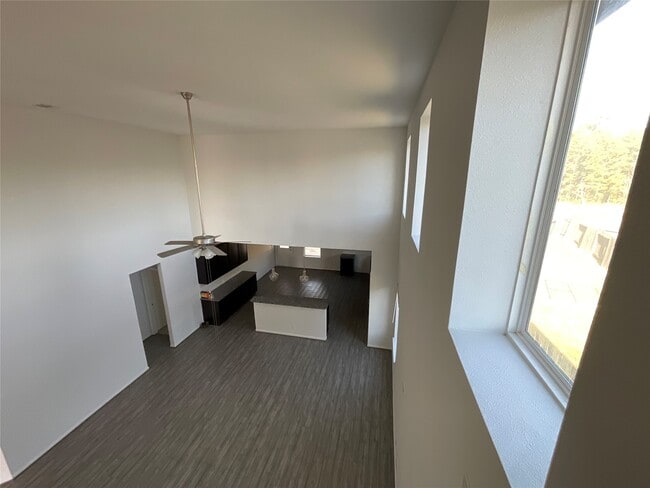 Photo - 8039 Brooks Crossing Dr