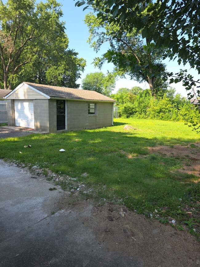 Photo - 5510 Halstead Ave