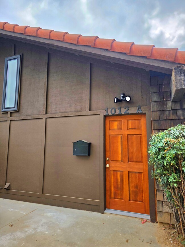Building Photo - 1012 S Ynez Ave Rental