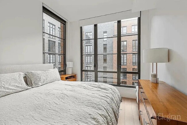 Photo - 438 E 12th St Unidad 3E