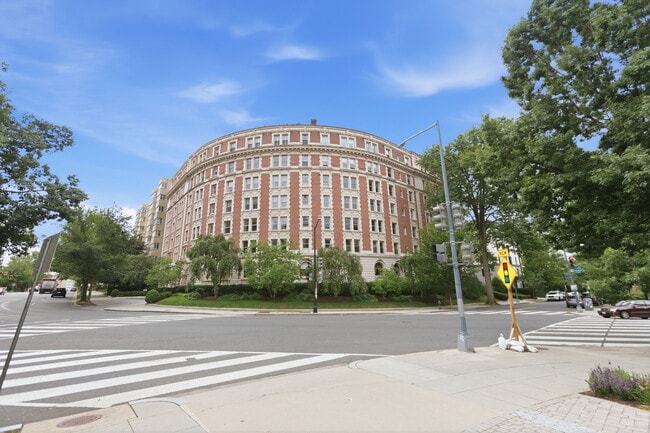 Photo - 2126 Connecticut Ave NW Unit 77