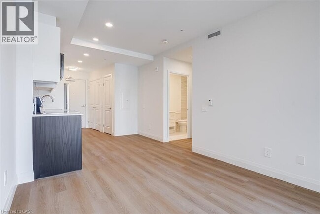 Photo - 1333 Weber St E Unité 301