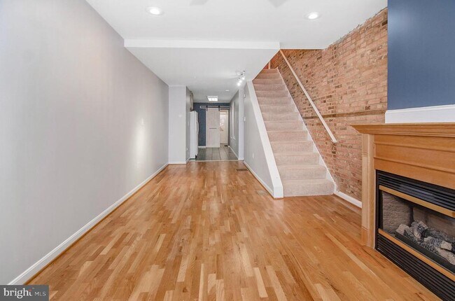 Photo - 1815 S Charles St