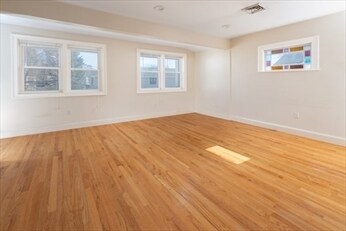 Photo - 60 Gilbert St Apartamentos Unidad 1