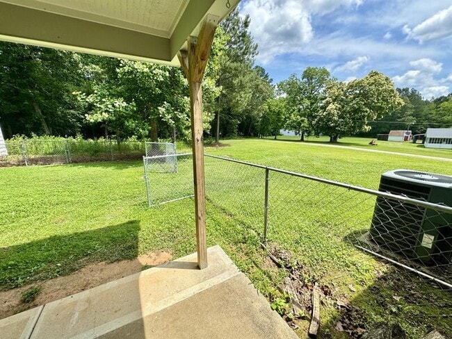 Photo - 2051 Snapping Shoals Rd