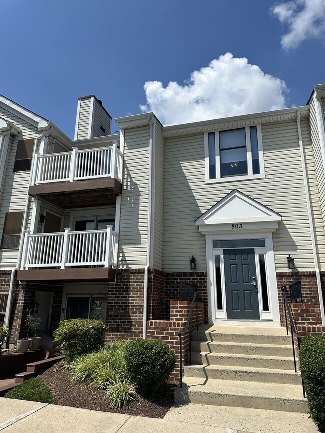 Photo - 803 Stratford Way Townhome