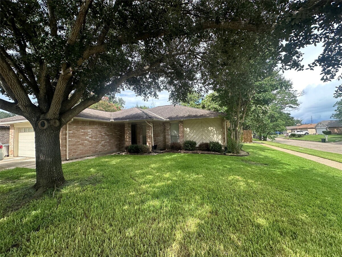 Photo - 22151 Pearl Lake Dr