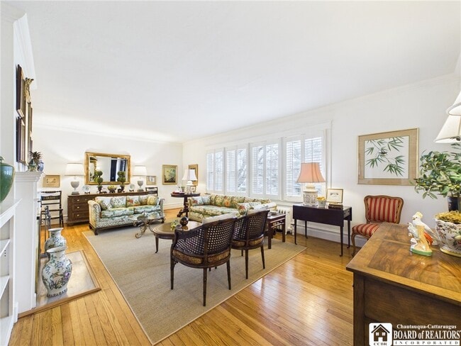 Photo - 422 York St