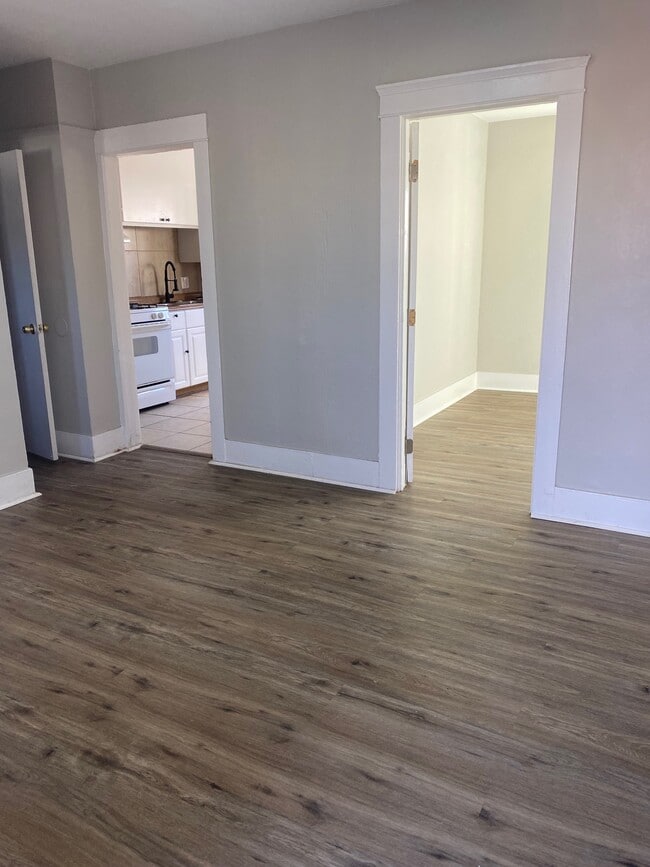 Building Photo - 4477 Polk Ave Unit 1