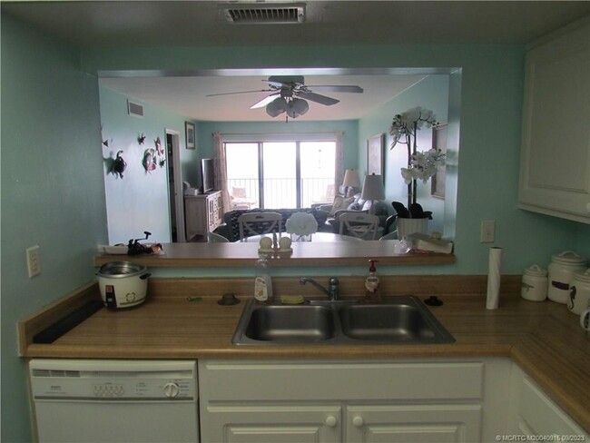 Photo - 9400 S Ocean Dr Unidad 504 B Rental