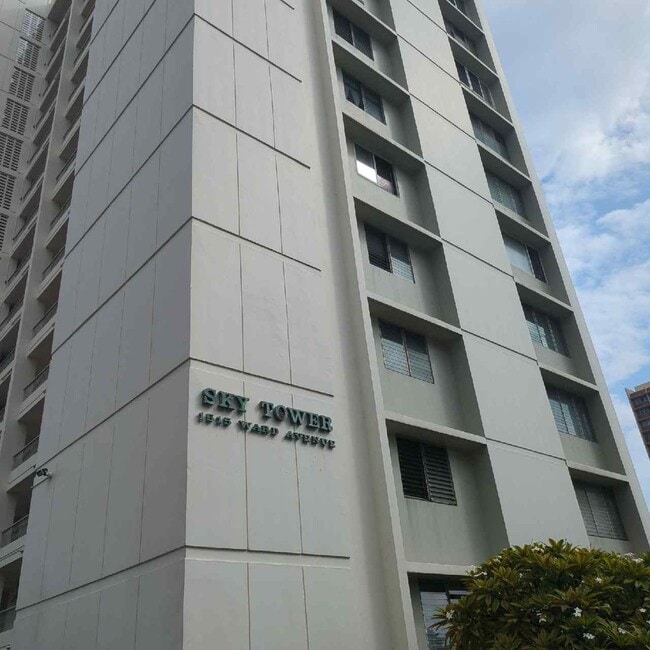 Building Photo - SKY TOWER / WARD - 2BR/2BA/1PRK Partly Furnished Unit 406