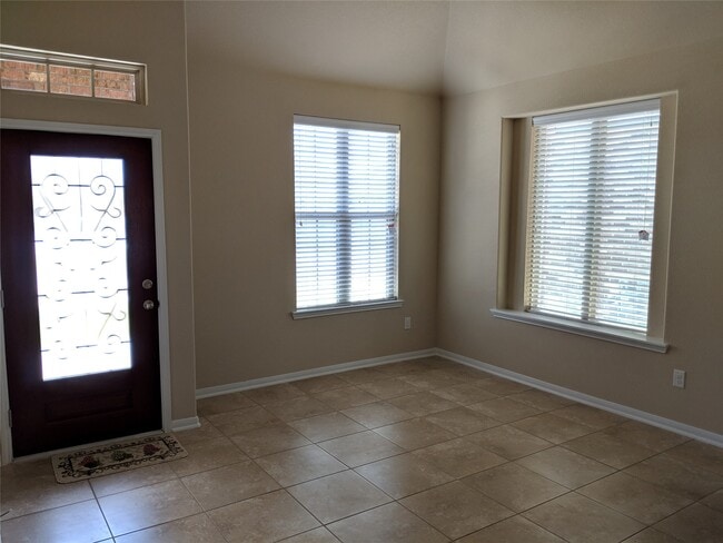 Photo - 5211 Ivory Glass Dr