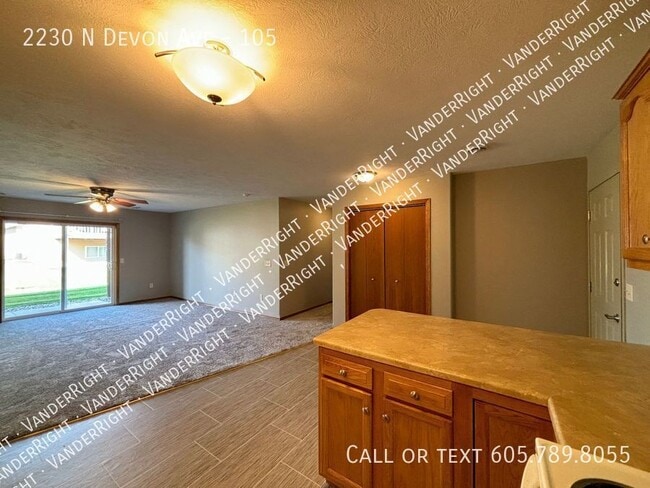 Photo - 2230 Devon Ave Unit 105