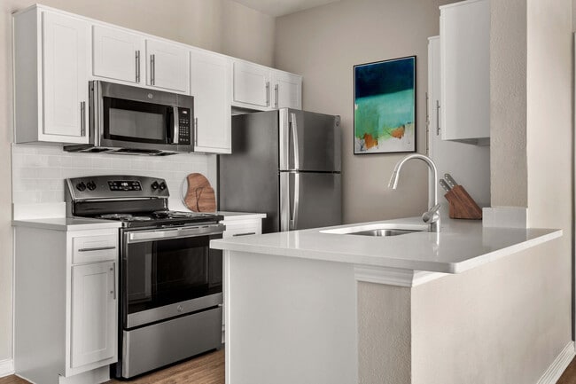 Photo - Pinnacle Ridge