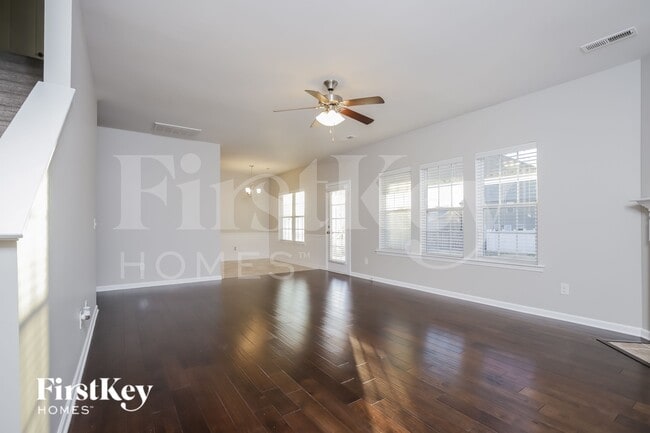 Photo - 5770 Midstream Cir