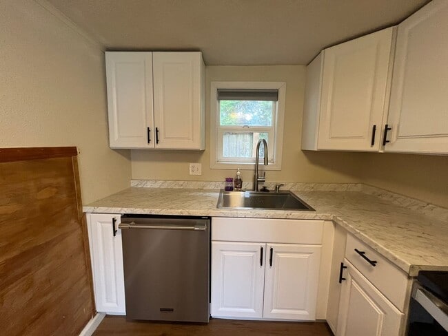 Photo - 2 Bed 1 Bath home in Powellhurst-Gilbert! In Unit Laundry and Private yard!