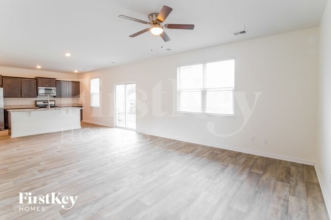 Photo - 114 Whispering Wood Dr