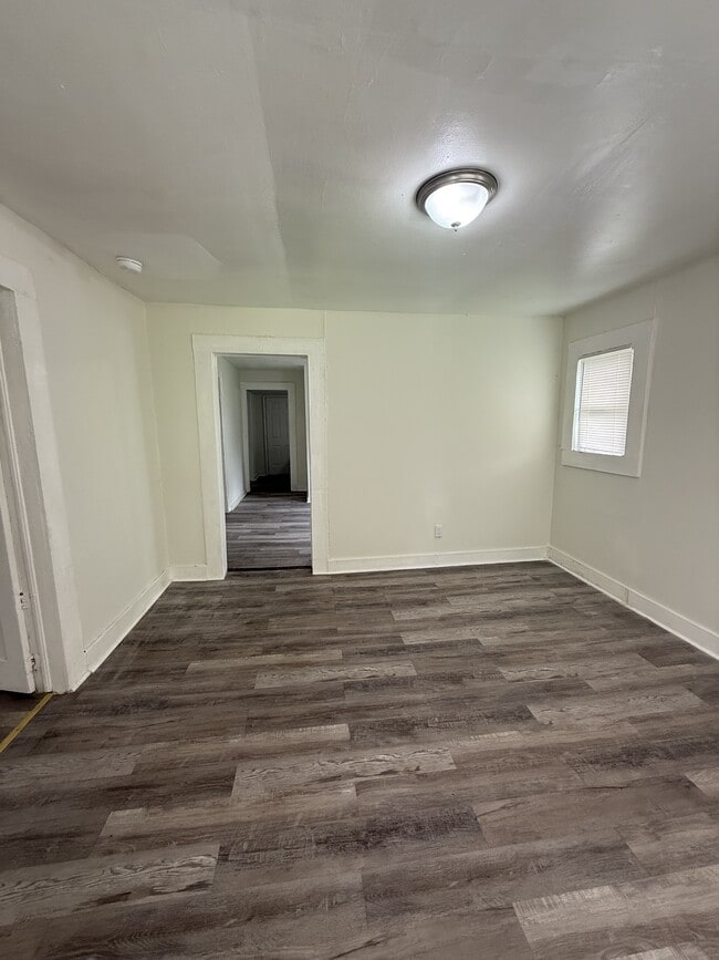 Photo - 3729 Pine Ave SW