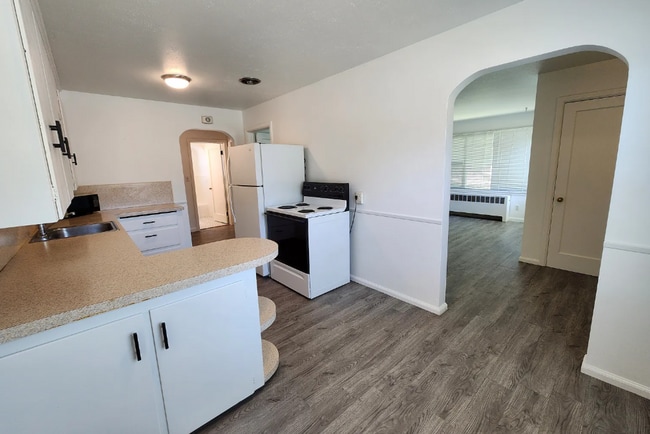 Photo - W701AR Unidad 703