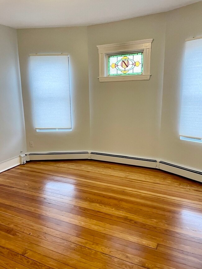 227 Talbot Ave Unit 3