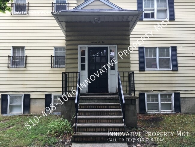 Building Photo - 702 Thomson-#5 Unit #5