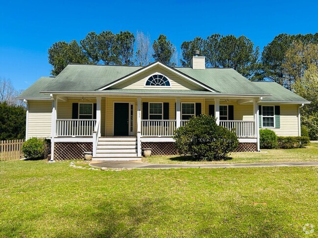 Building Photo - Beautiful 3 bedroom, 2 bath home in Newnan...